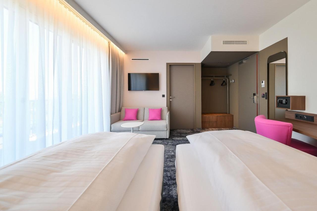 Hotel Le Parc Винер-Нойштадт Экстерьер фото