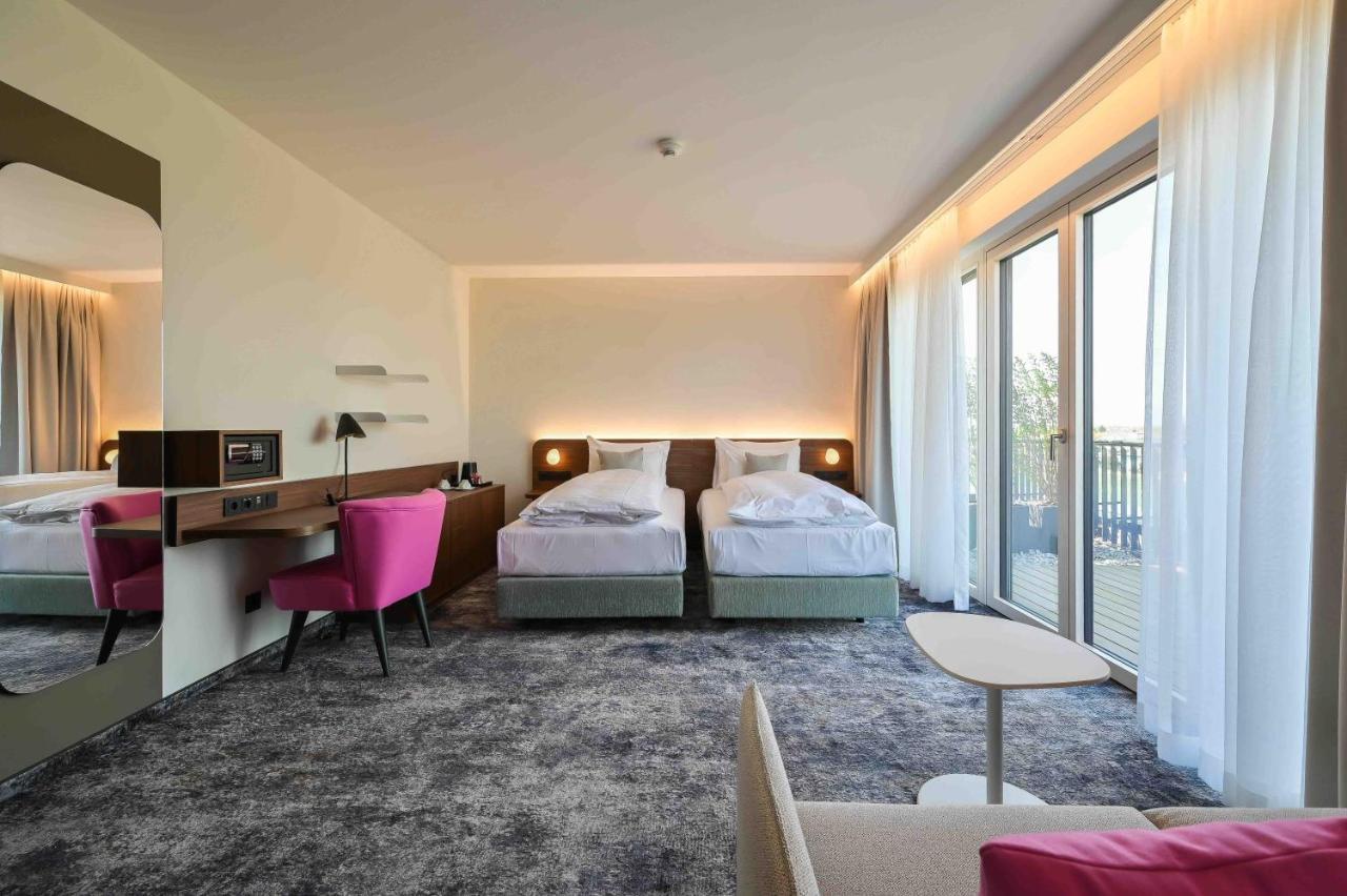 Hotel Le Parc Винер-Нойштадт Экстерьер фото